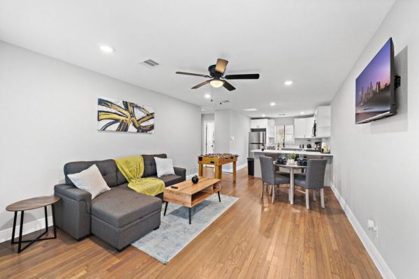 Nr Zoo, Med Center Comfy Apt | Fire Pit Games BBQ