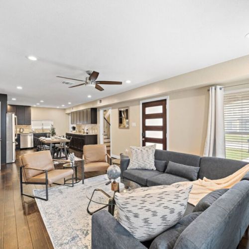 Perfectly designed to accommodate all your family and friends comfortably.