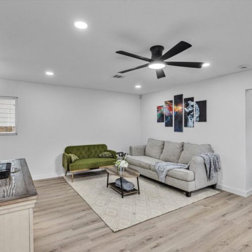 Perfectly designed to accommodate all your family and friends comfortably.