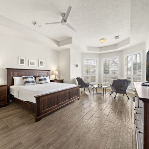 Primary bedroom with a king-size bed!