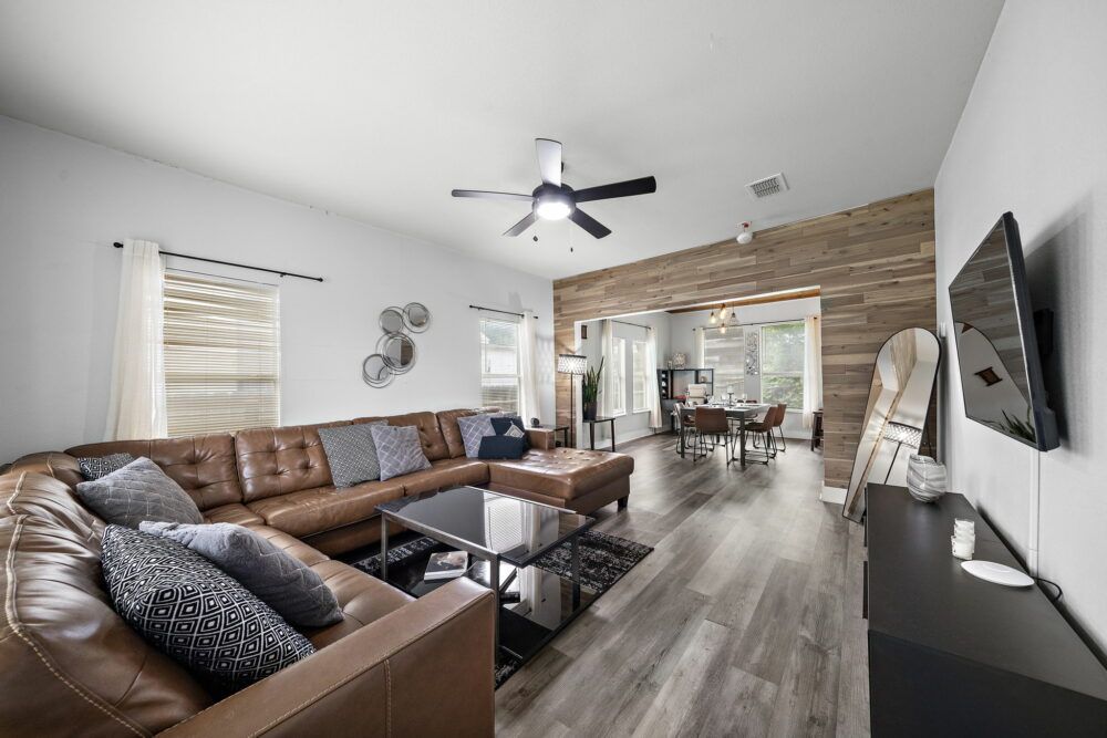 Perfectly designed to accommodate all your family and friends comfortably.