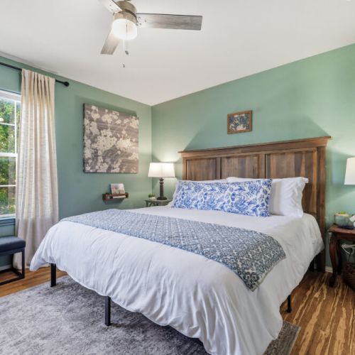 2nd bedroom with king size bed. Smart TV included in all bedrooms.
