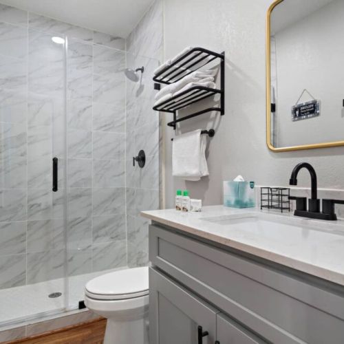 2nd full bathroom is fully stocked with all you need.