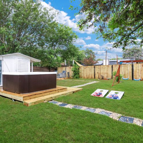 This luxurious hot tub is just one reservation away!