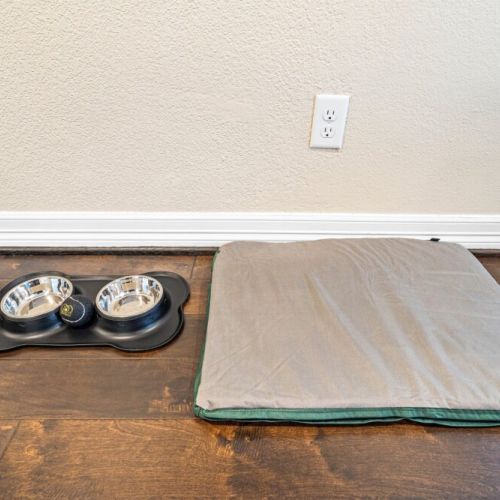 Enjoy your time with your furry friends! While we provide pet bowls for their convenience, please note that we do not supply pet beds.