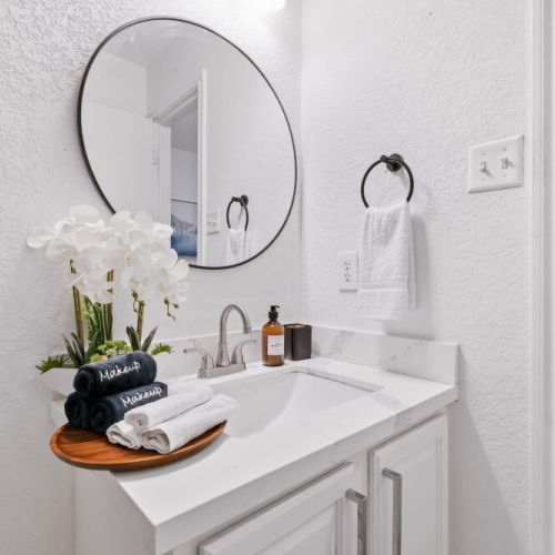 Makeup towels included.