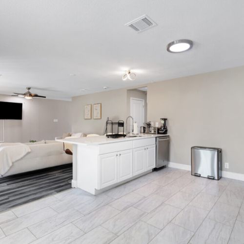Plenty of space to prepare a delicious meal for your whole group.