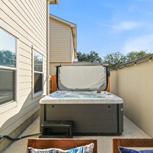 This luxurious hot tub is just one reservation away!