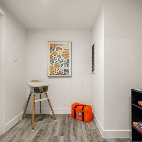 Board games to keep your friends and family entertained. High-chair and children books included.