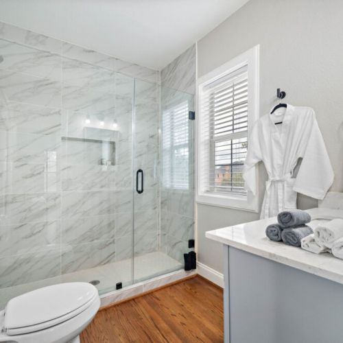 3rd full bathroom is fully stocked with all you need.