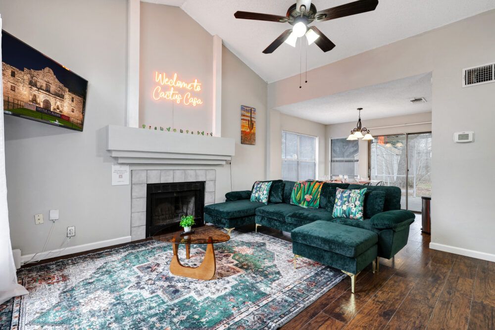 Welcome to Cactus Casa! Perfectly designed to accommodate all your family and friends comfortably.