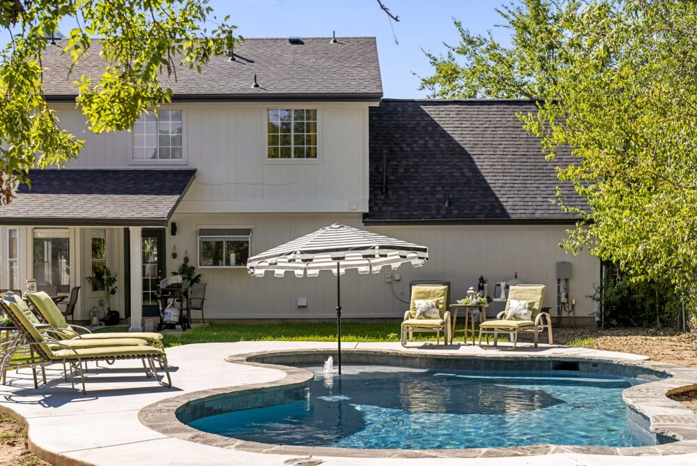 Enjoy our amazing private pool with your family and friends.