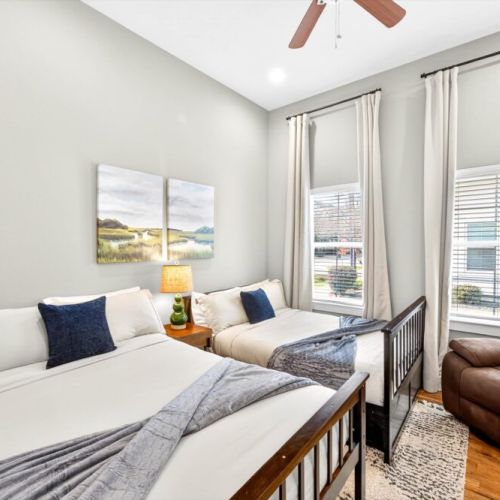 3rd bedroom with 2 full size beds