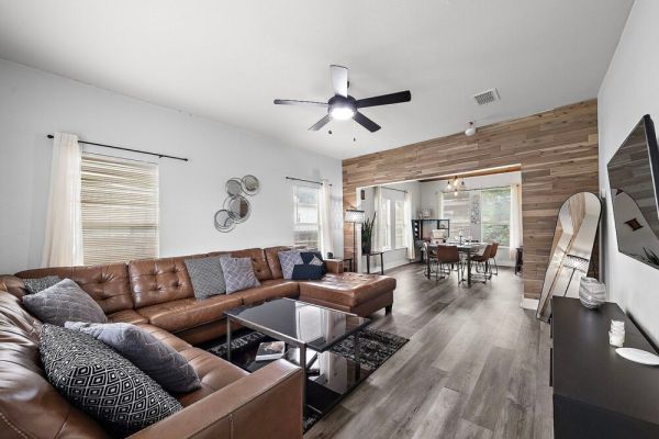 Cozy SA Home Nr DT, River Walk, Alamo | Yard BBQ