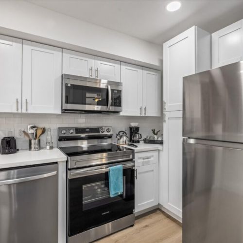 Stainless steel appliances. Coffee bar with Drip coffee machine and complimentary coffee, tea, sugar and cream included!