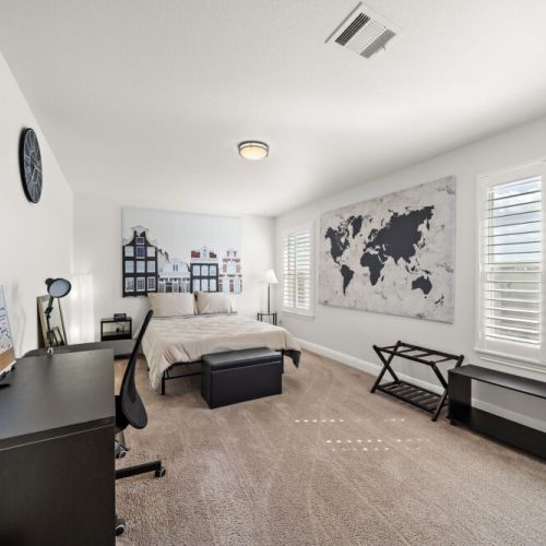 6th bedroom with queen size bed.