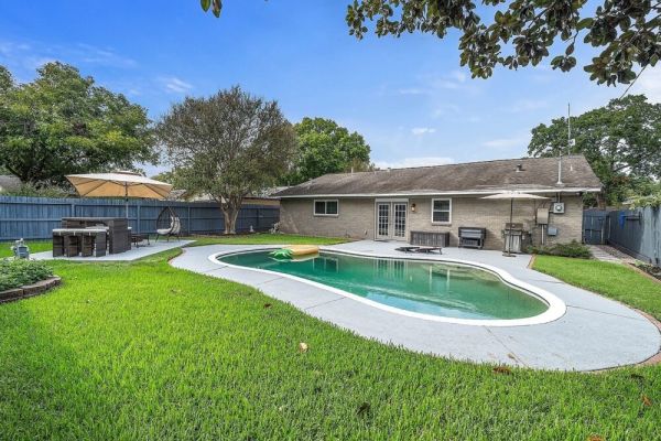 Pool Home Nr Heights, DT | Games WiFi | BBQ Yard