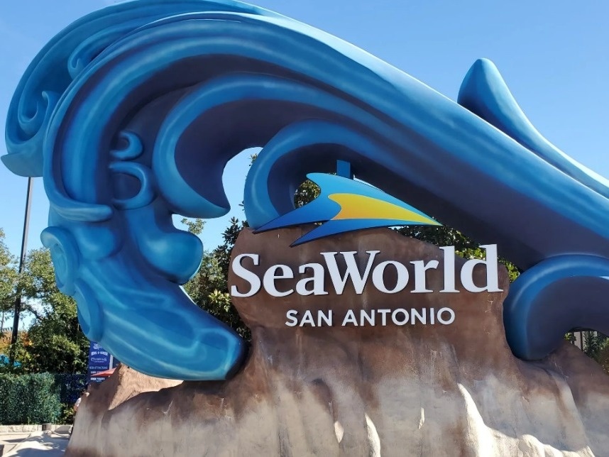 Seaworld Chain Sea World San Antonio | Twinity Luxury Rentals